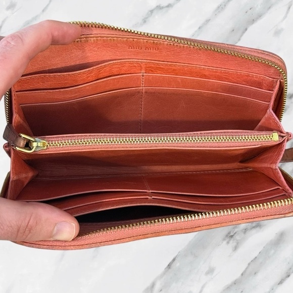 Miu Miu Matelassé Leather Long Zip Wallet in Pink with Box - Picture 3 of 10